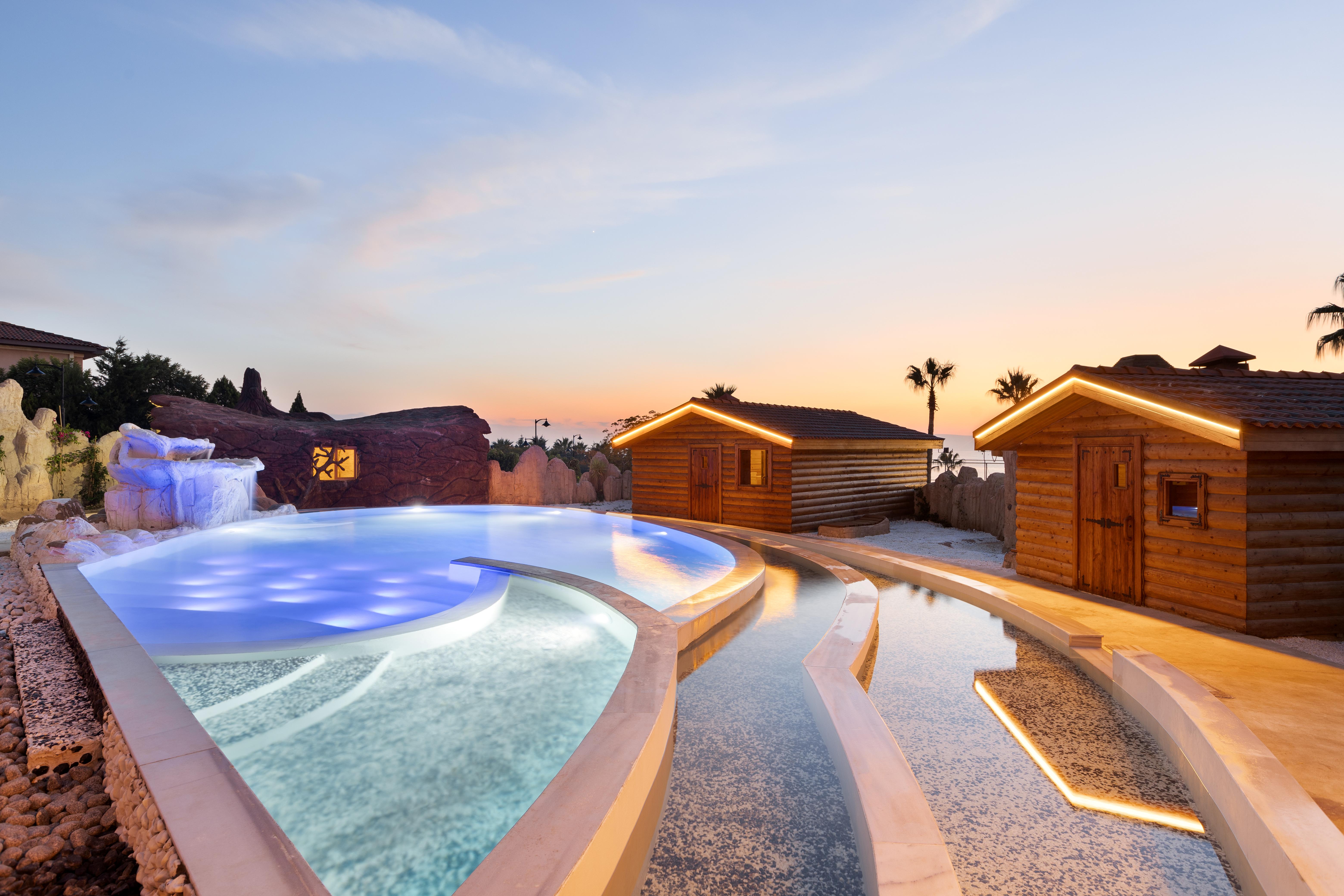 ספריהיסאר Royal Teos Thermal Resort Clinic & Spa מראה חיצוני תמונה