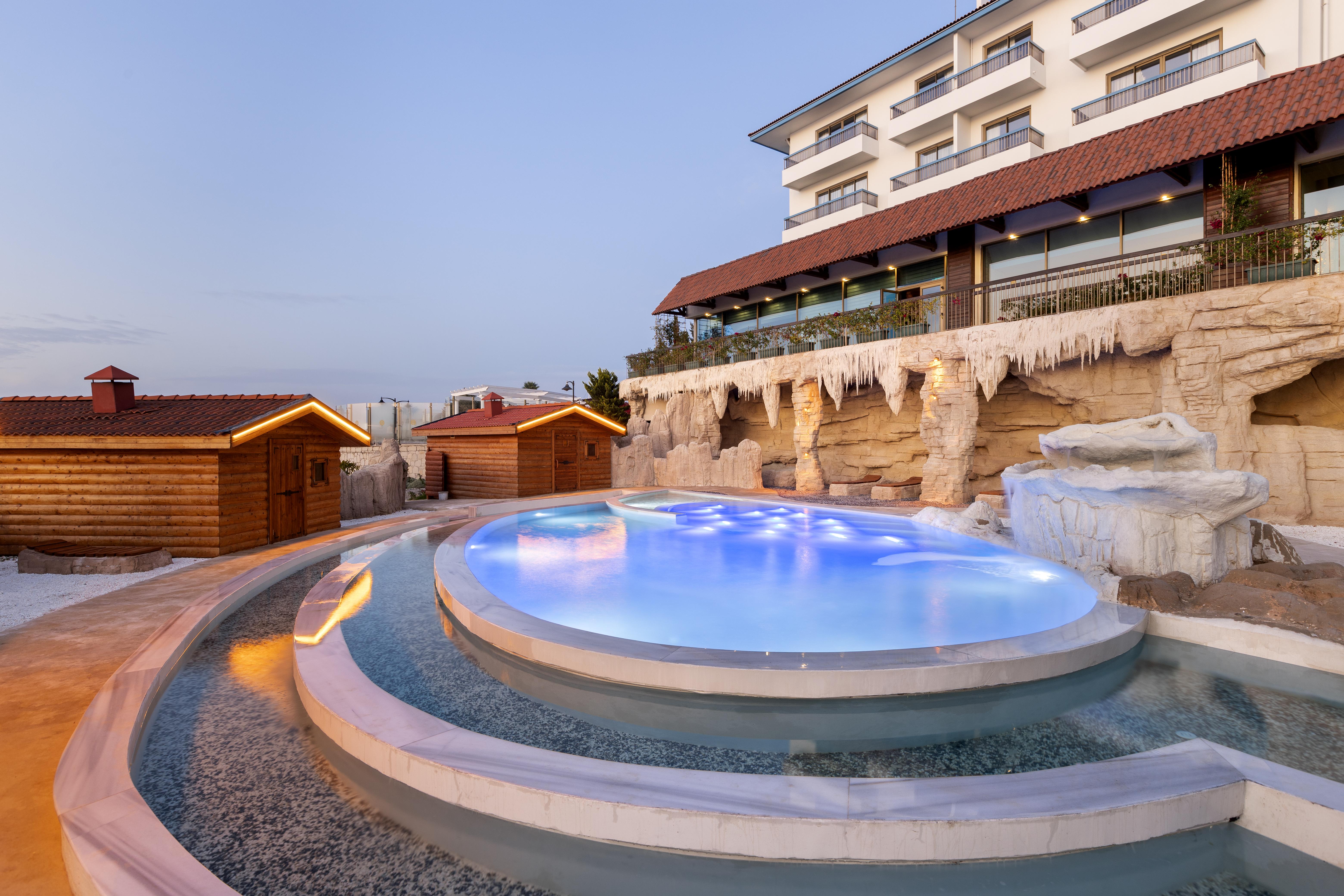 ספריהיסאר Royal Teos Thermal Resort Clinic & Spa מראה חיצוני תמונה